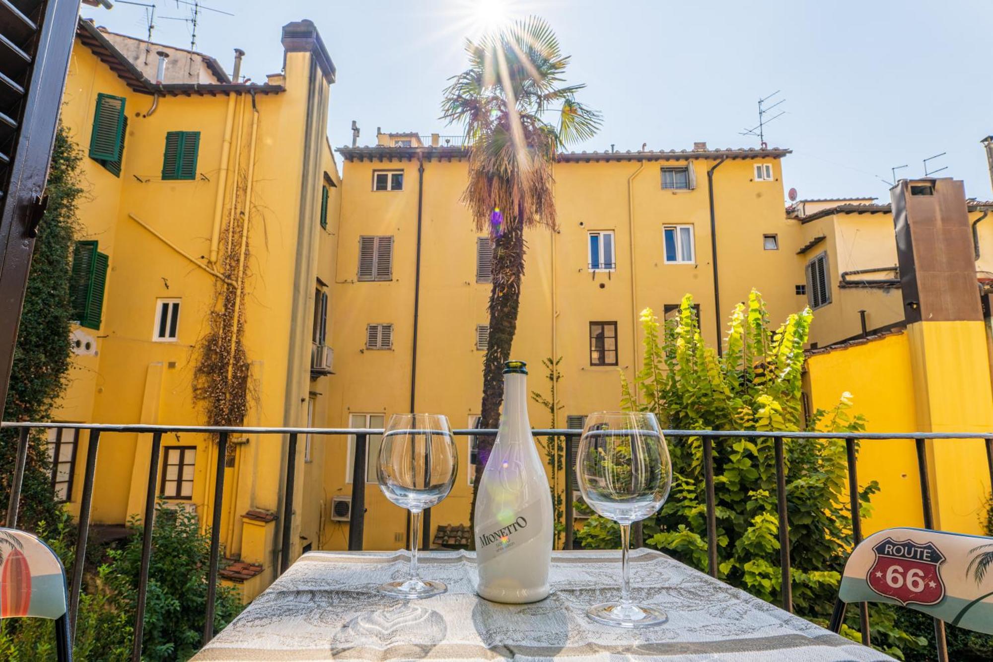 Apartamento Pepi House In Santa Croce Florencia Exterior foto